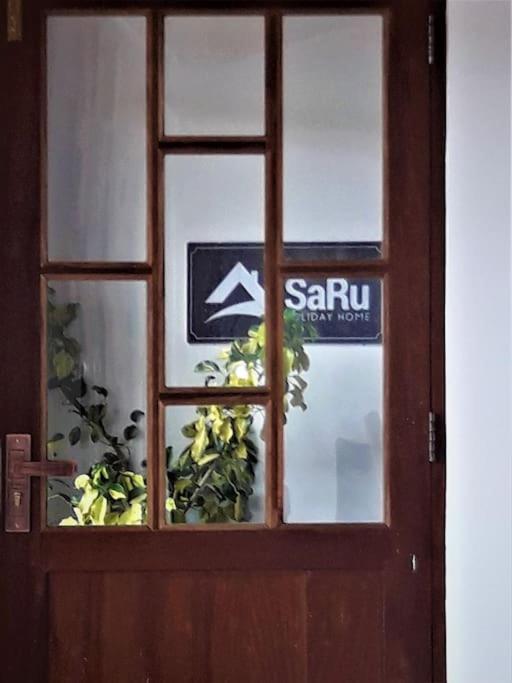 Saru Holiday Apartment - Upto 6 Guests Kandy Buitenkant foto