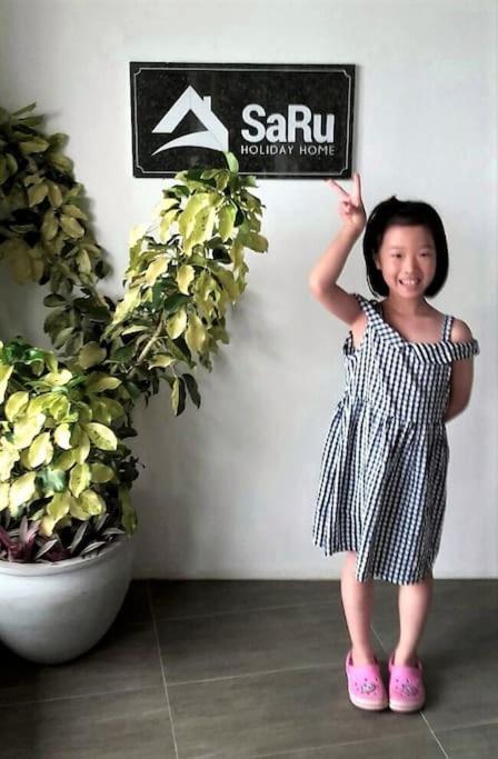 Saru Holiday Apartment - Upto 6 Guests Kandy Buitenkant foto