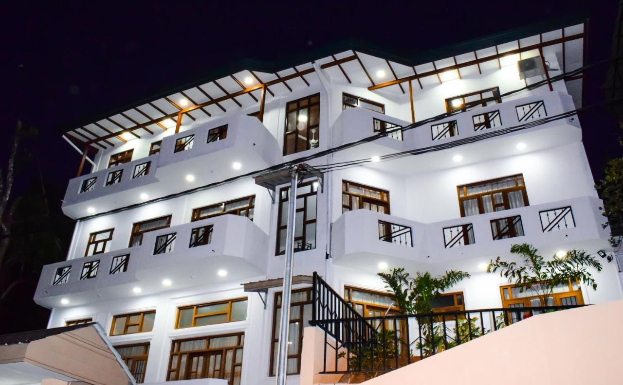 Saru Holiday Apartment - Upto 6 Guests Kandy Buitenkant foto